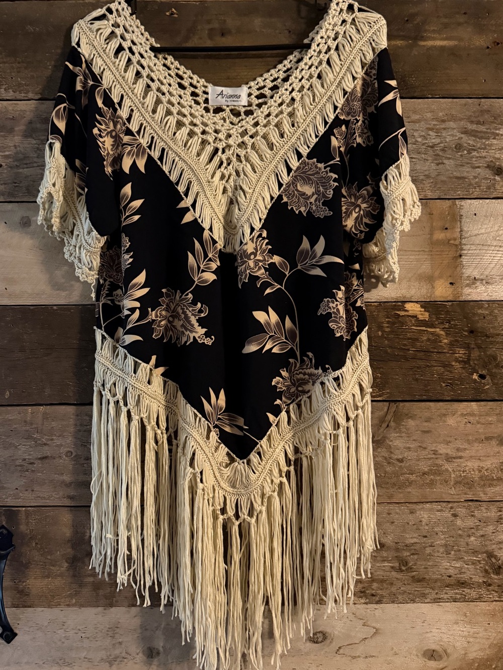 Flowery fringe crochet top